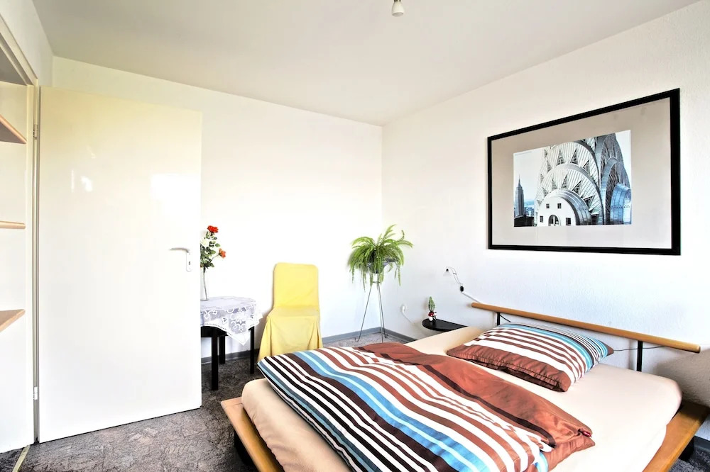 Private Apartment August-Schaper-Straße