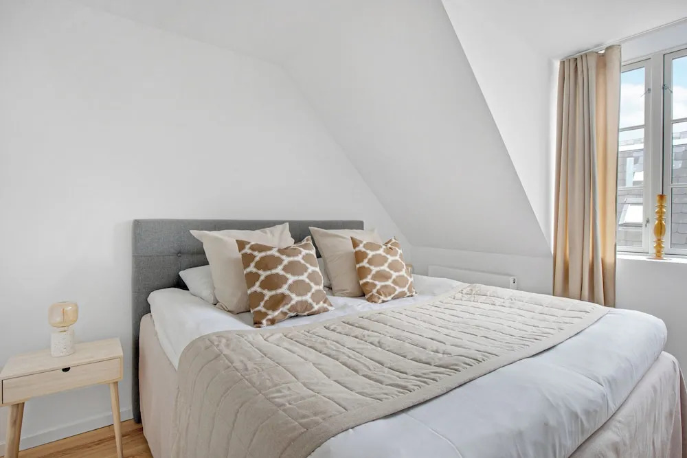 Regent 9 - Great Apt With Terrace in City Centre