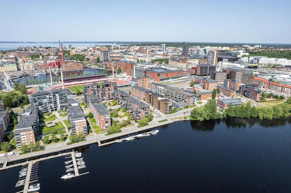 Modern 1BR Apt next to Lake Pyhäjärvi