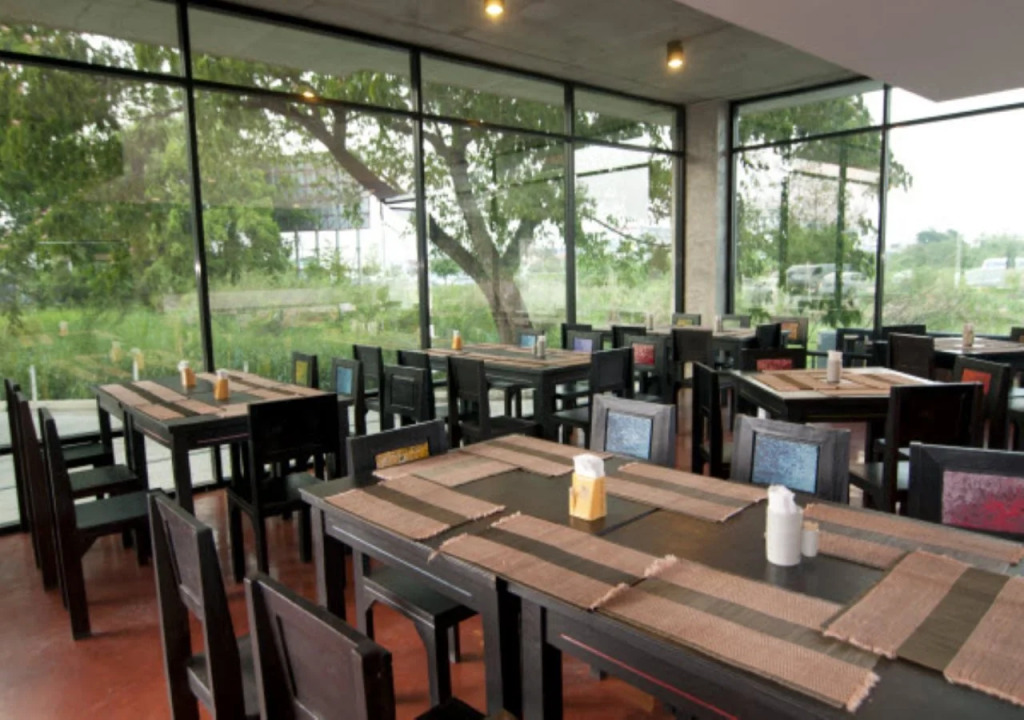 B2 Mahidol Boutique & Budget Hotel