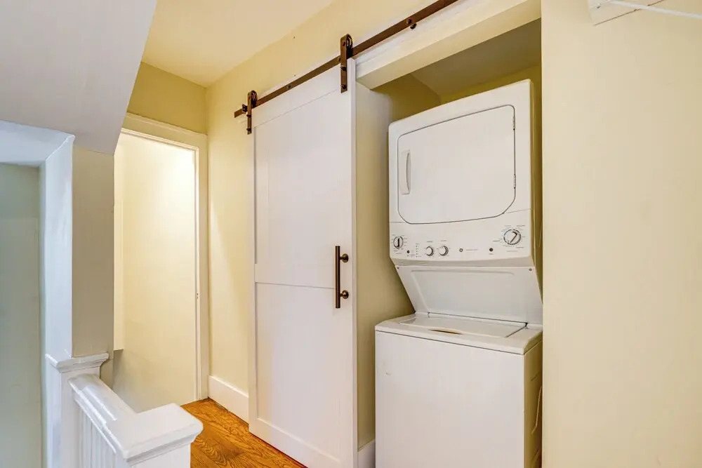 5 Mi to Dtwn Detroit: Pet-friendly Edison Home