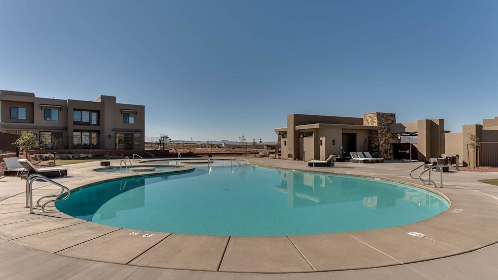 Your Escape at the Ledges