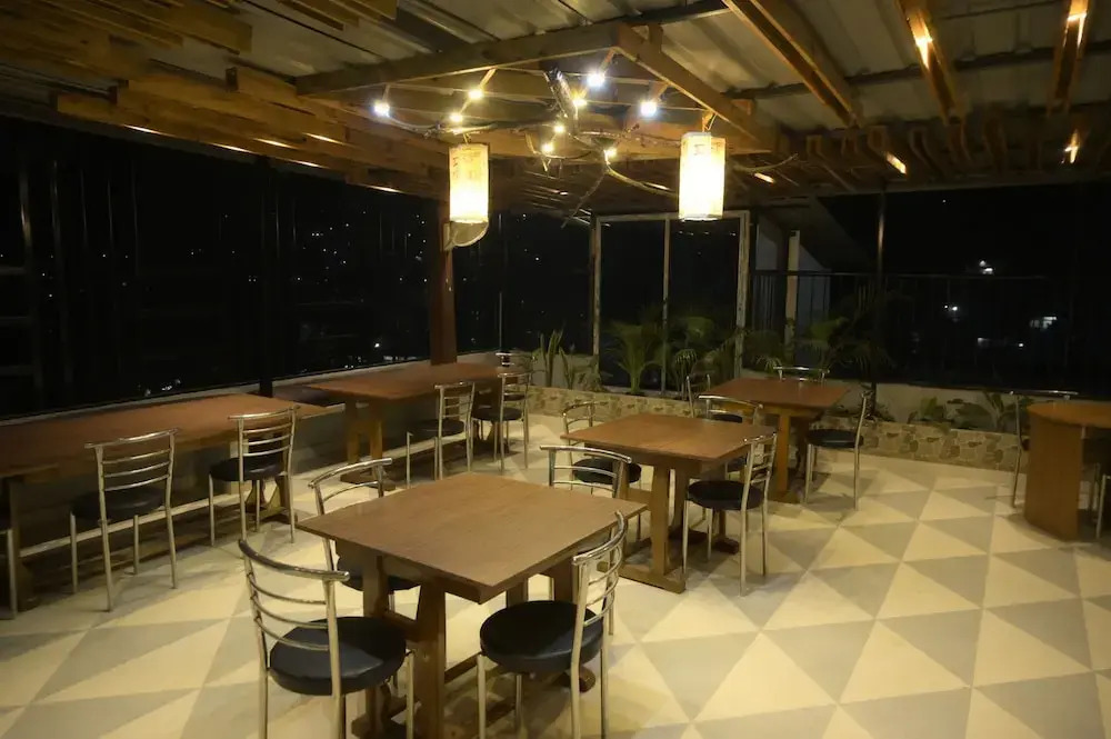 Hotel Pohor Regency Near Kamakhya Foot Bridge
