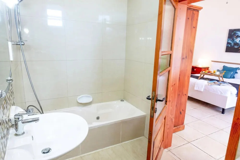 Zest Gozitan Villa & Pool