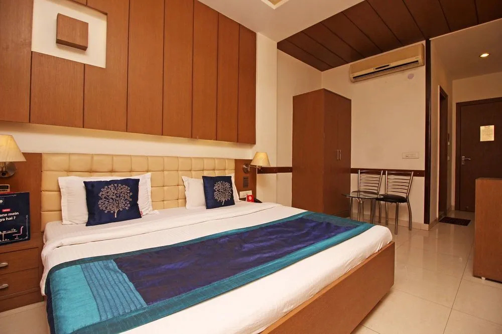 OYO 2791 Hotel Arina Inn