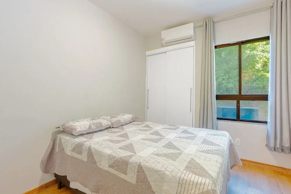 BR01 Quarto de Sala Praia Porto Barra