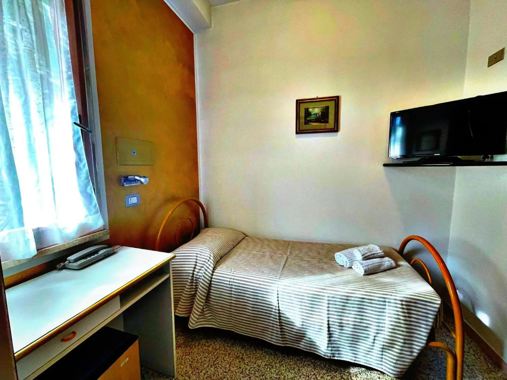 HOTEL AMBRA - Fronte Mare - Vicinissimi al Centro