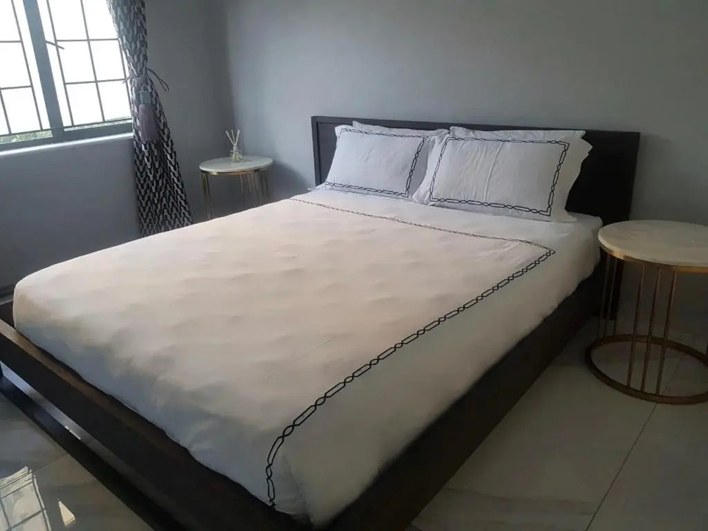 Luxury on 1B Patricia