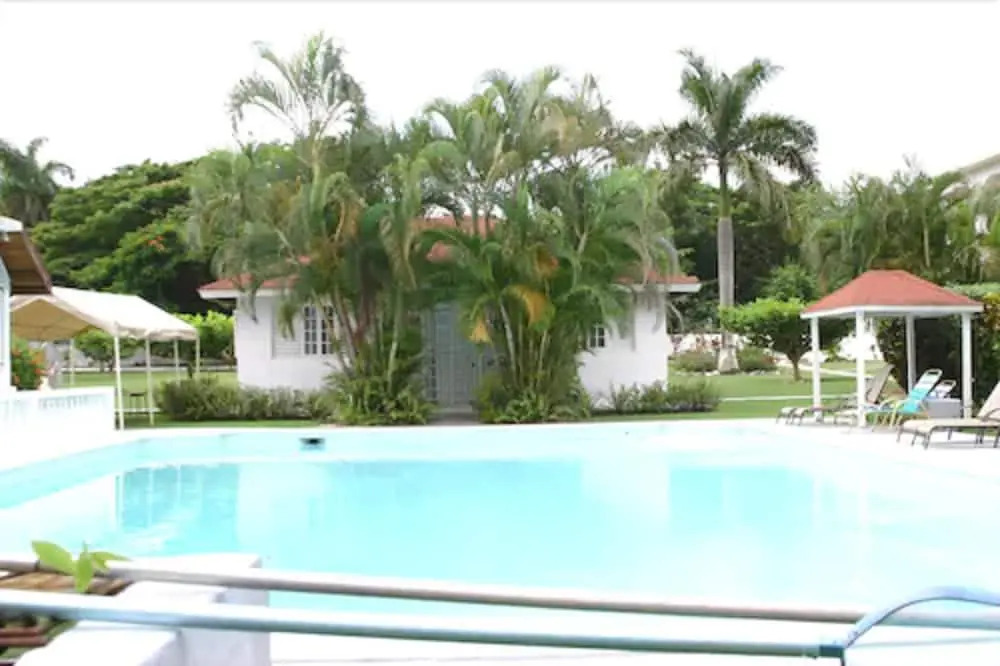 Executive Mamme Bay Hotel and Conference