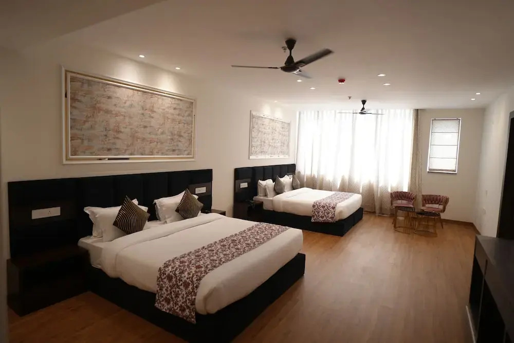 ACR Luxury Hotel