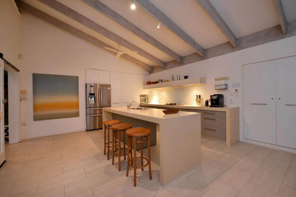 Pavilions in the Palms Heated Pool Short Path To Beach Five Bedrooms Sleeps 14