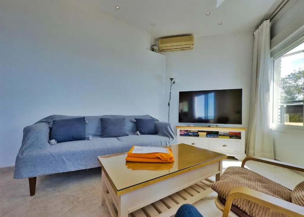 Apartment 317 Skol