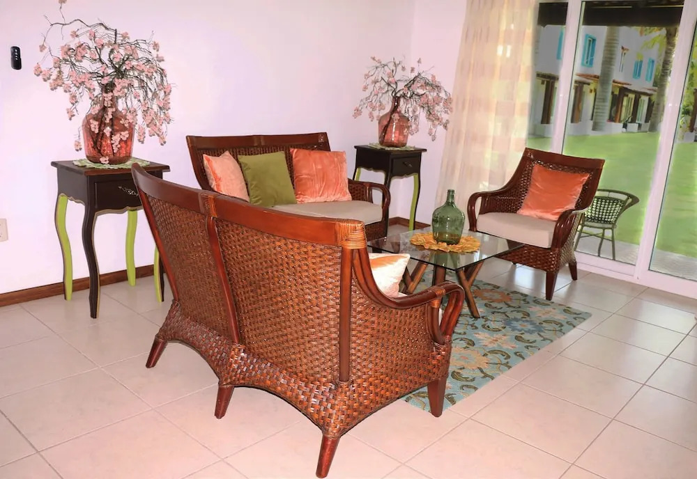 Villa exclusiva en Ixtapa a unos pasos del mar