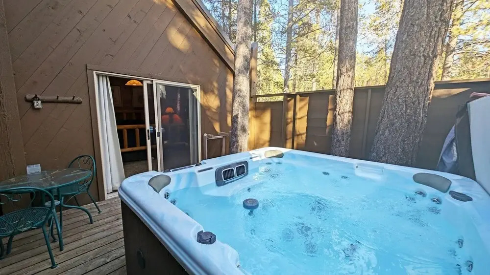 Pole House 10 2 Bedroom Cabin