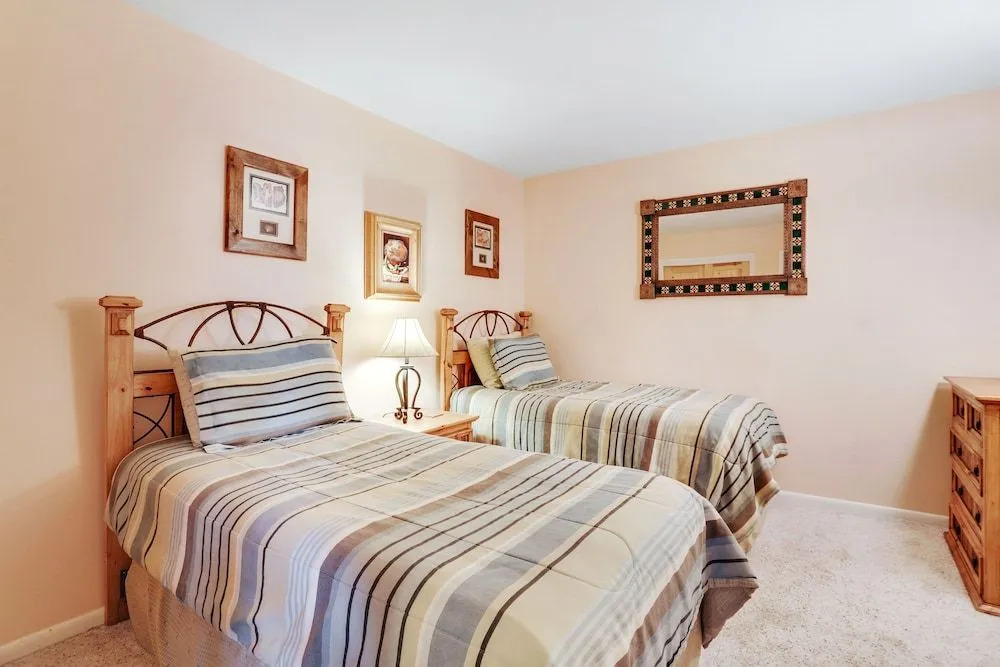 Vista de Colores by Kokopelli Property Management