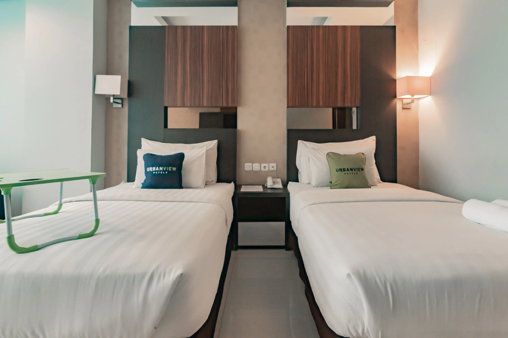 Urbanview Hotel Newton Riau Bandung by RedDoorz