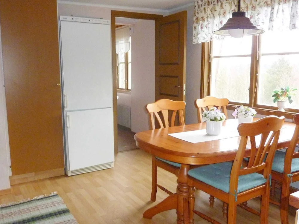 6 Person Holiday Home in Paulistrom