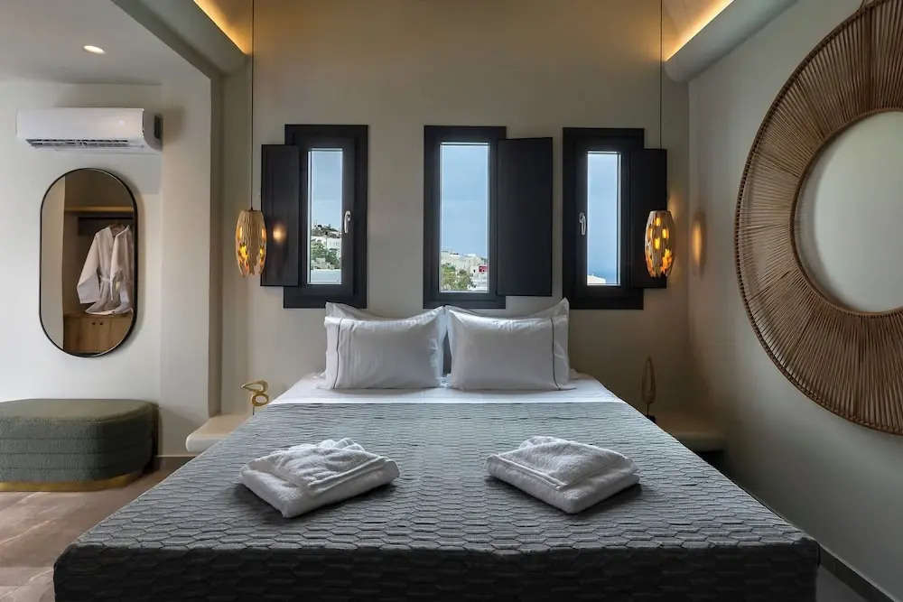 Kudos Suites Firostefani