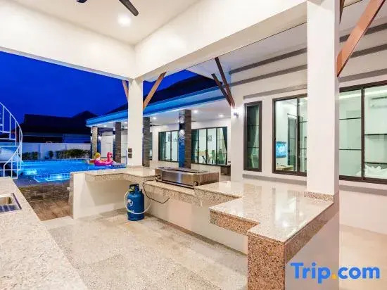 Viento Pool Villa