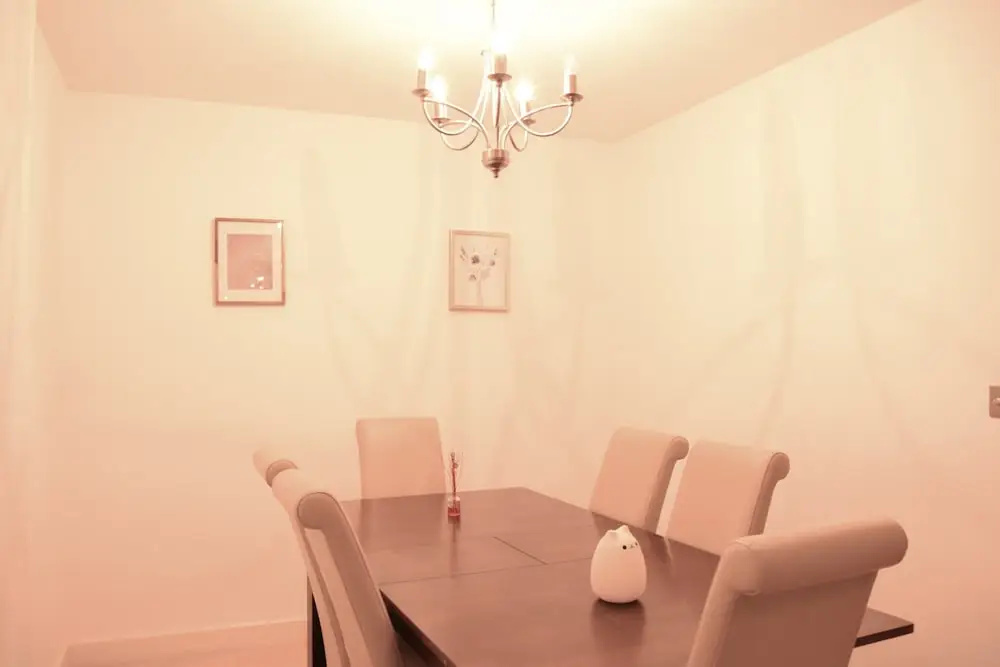 Modern 3 Bedroom Apartment Near City Airport