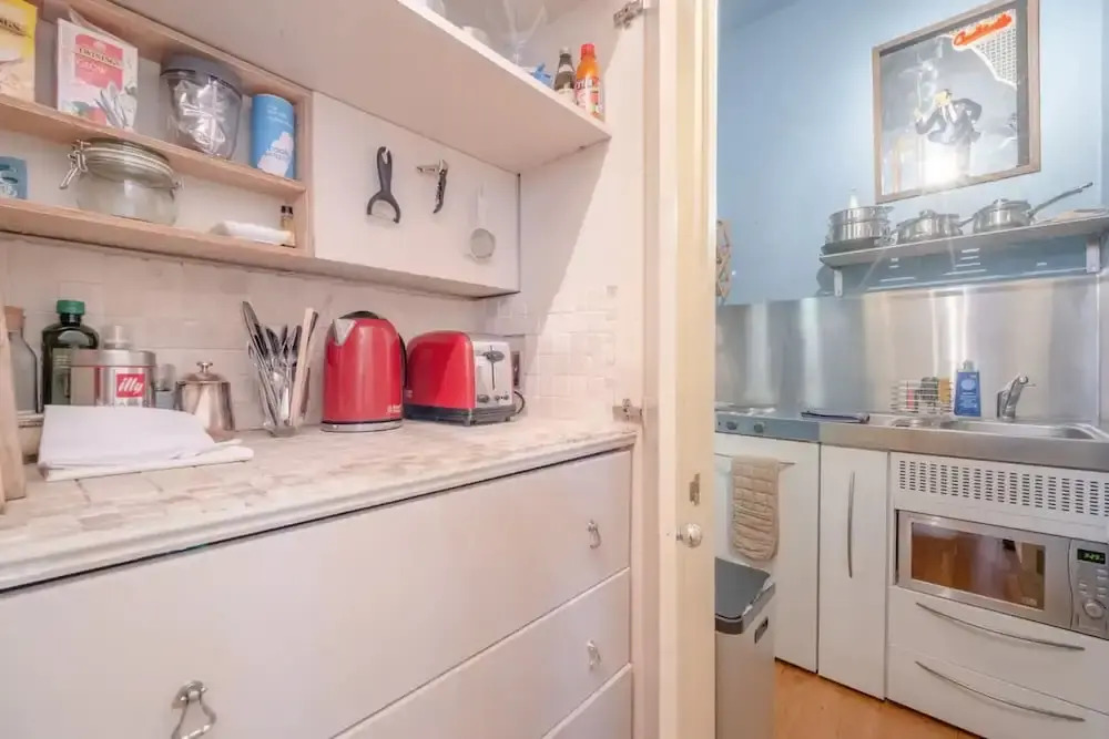 Quaint and Central Studio Flat - Chelsea