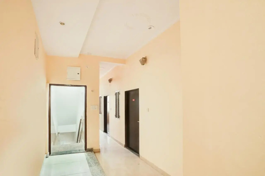 OYO 26462 Hotel Yatrik