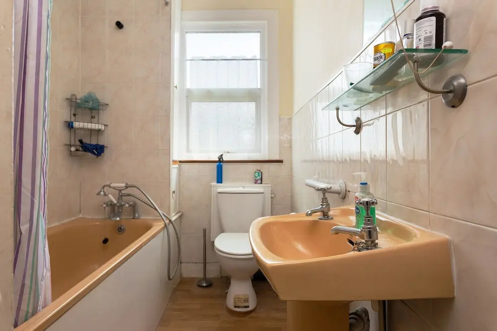 2 Bedroom House In Tooting With Garden