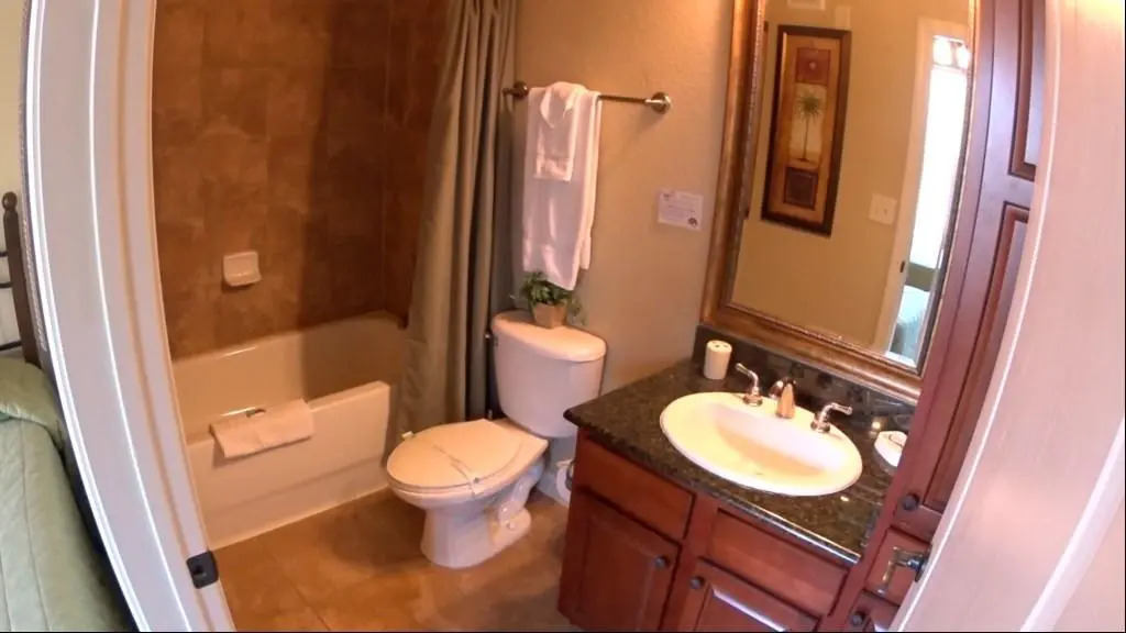 914 Charo Pkwy  111 3 Bedrooms, 3 Bathrooms