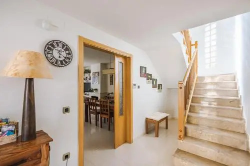 Villa Neus Barà, jardín y piscina privada