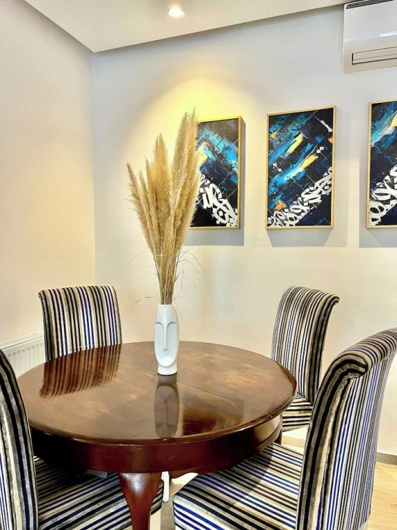 Contemporary Haven of La Marsa S 22