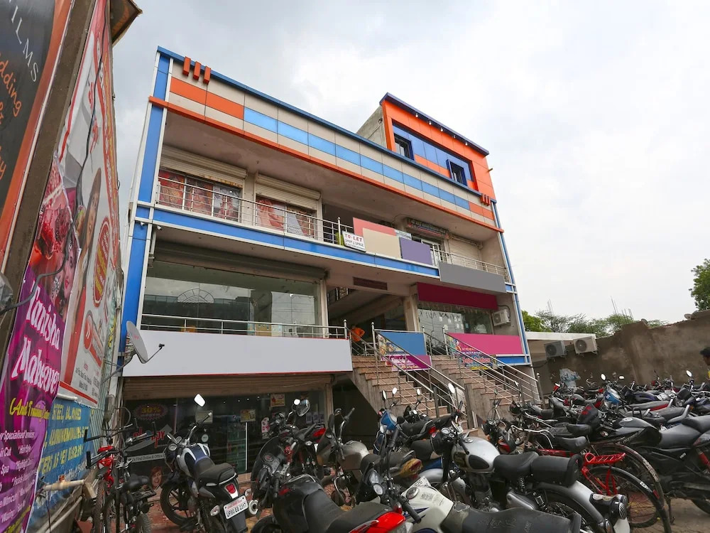 Hotel Queen Palace By OYO Rooms