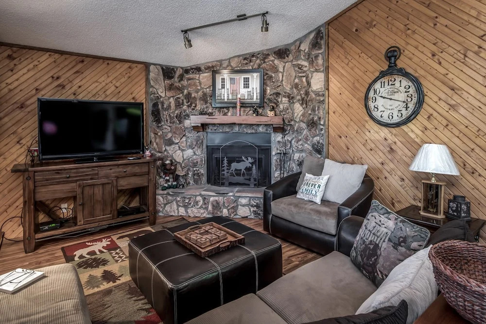 Cabo 2 - Three Bedroom Cabin
