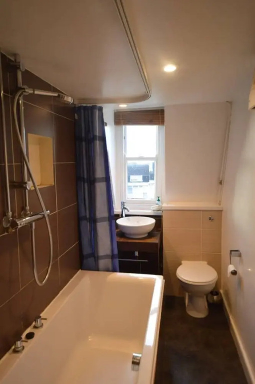Central Cosy Flat In Great Location