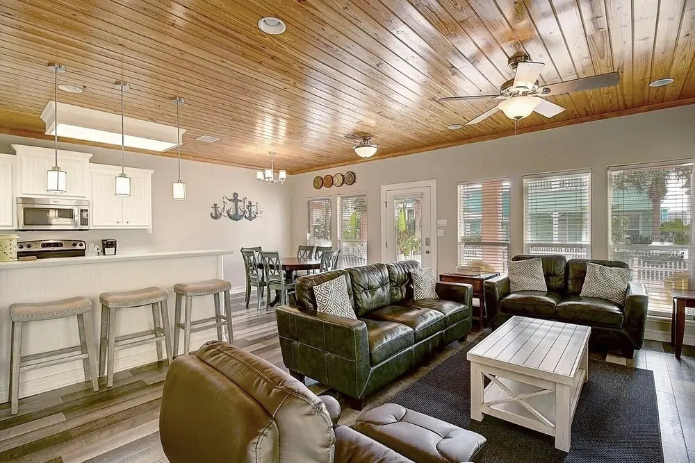 Follow the Sun Vw22 3 Bedrooms 2.5 Bathrooms Home