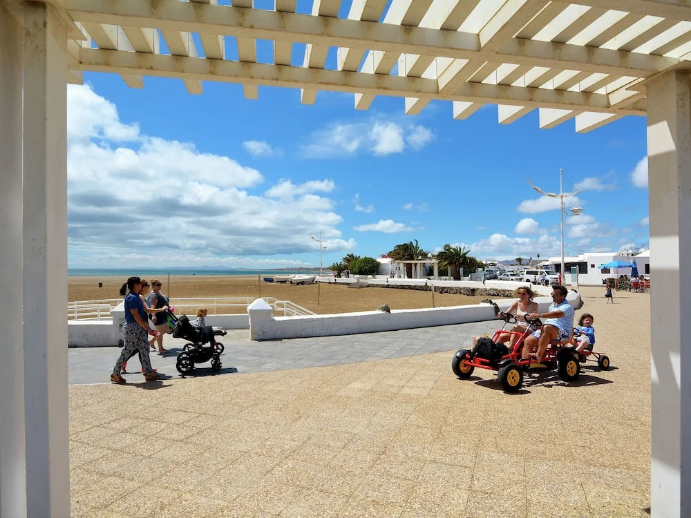 Comfortable Apartment Just 150 m From the Beach of Playa Honda
