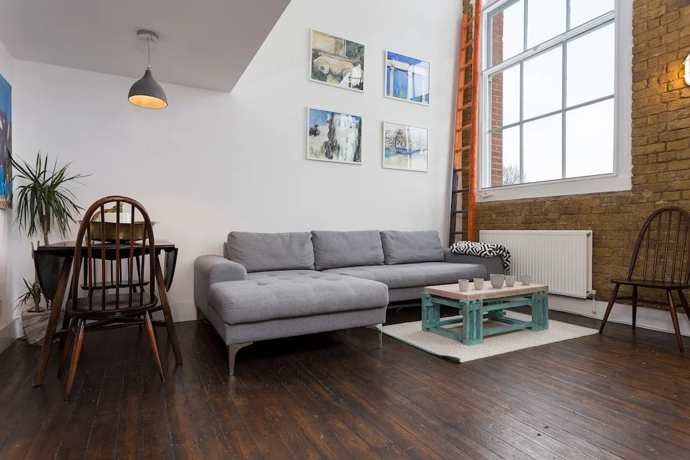 2 Bedroom Flat In Peckham