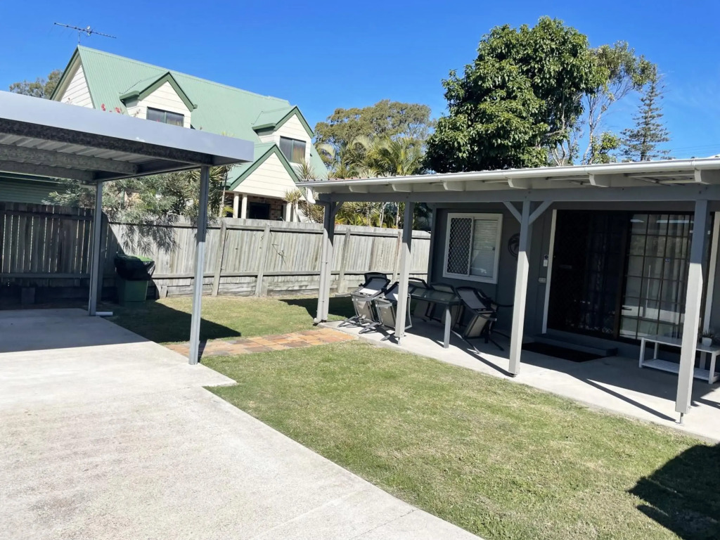 Bribie Beach Bungalow