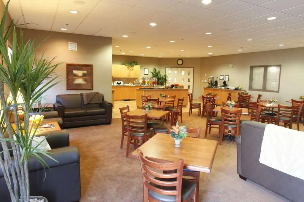 Pomeroy Inn and Suites Dawson Creek