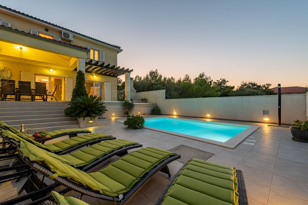 Villa Tatijana