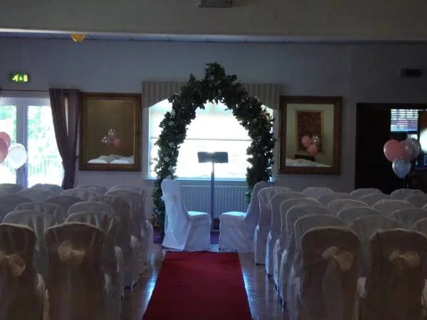 The Glens Hotel