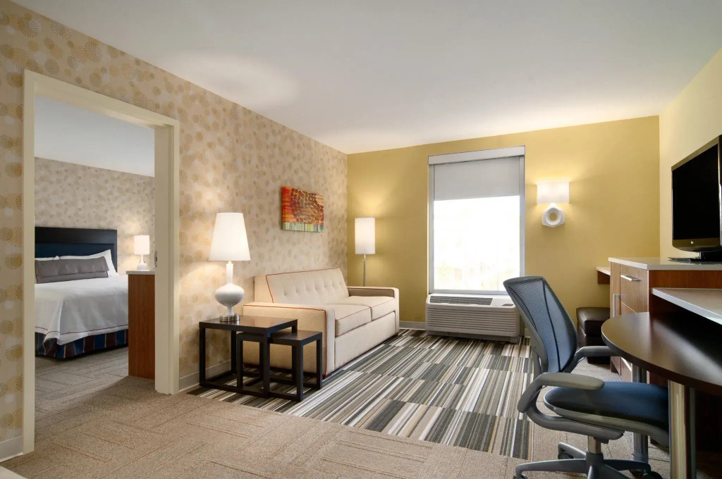 Home2 Suites by Hilton Charleston Airport Convention Center, SC