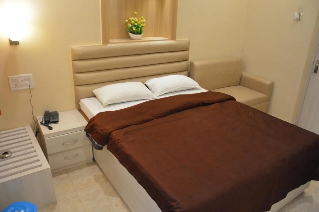 Hotel Prayag