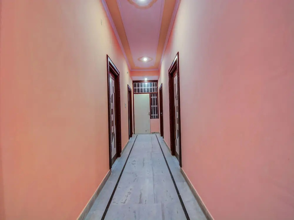 OYO 15892 Friends Residency