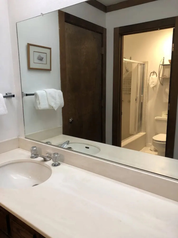 Mammoth Estates - 4 Seasons of Beauty w/ Amenities!