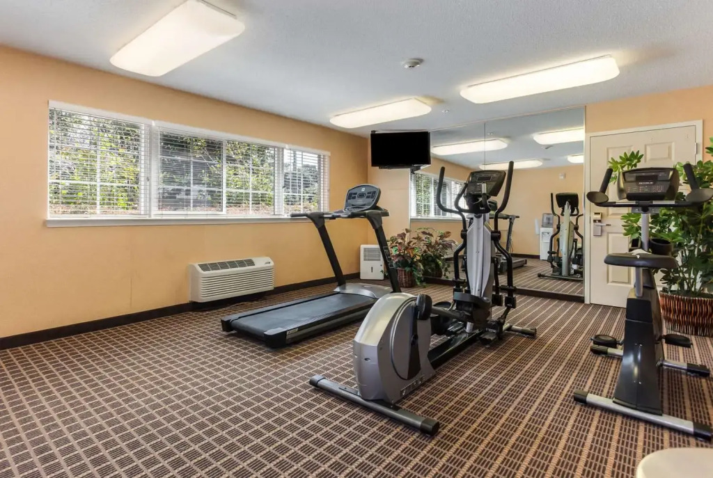 Suburban Extended Stay Hotel North - Ashley Phosphate