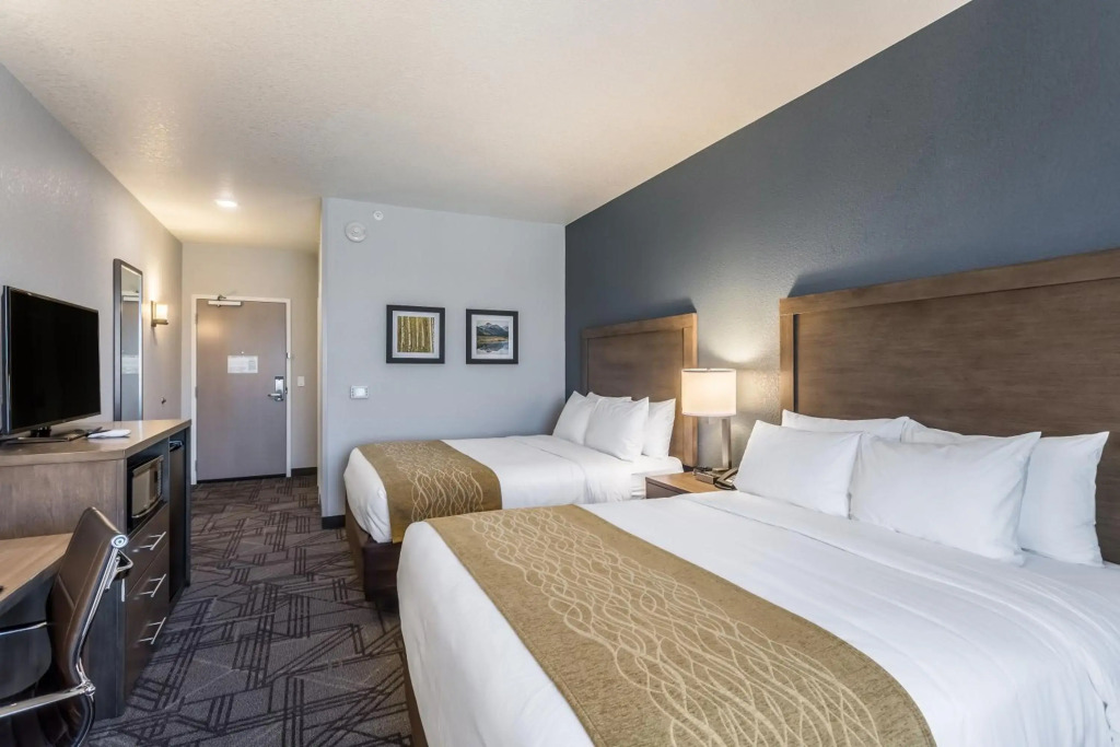 Comfort Inn & Suites Salt Lake City Airport