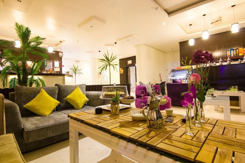 Aram House Hotel Apartments
