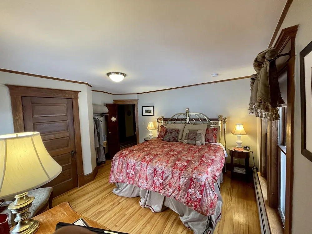 Mad River Inn