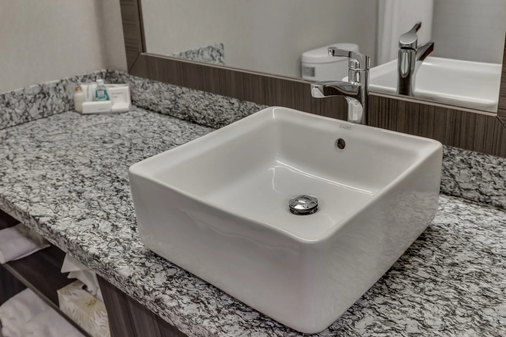 Home Inn & Suites Saskatoon South