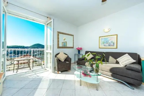 View Port Apartments